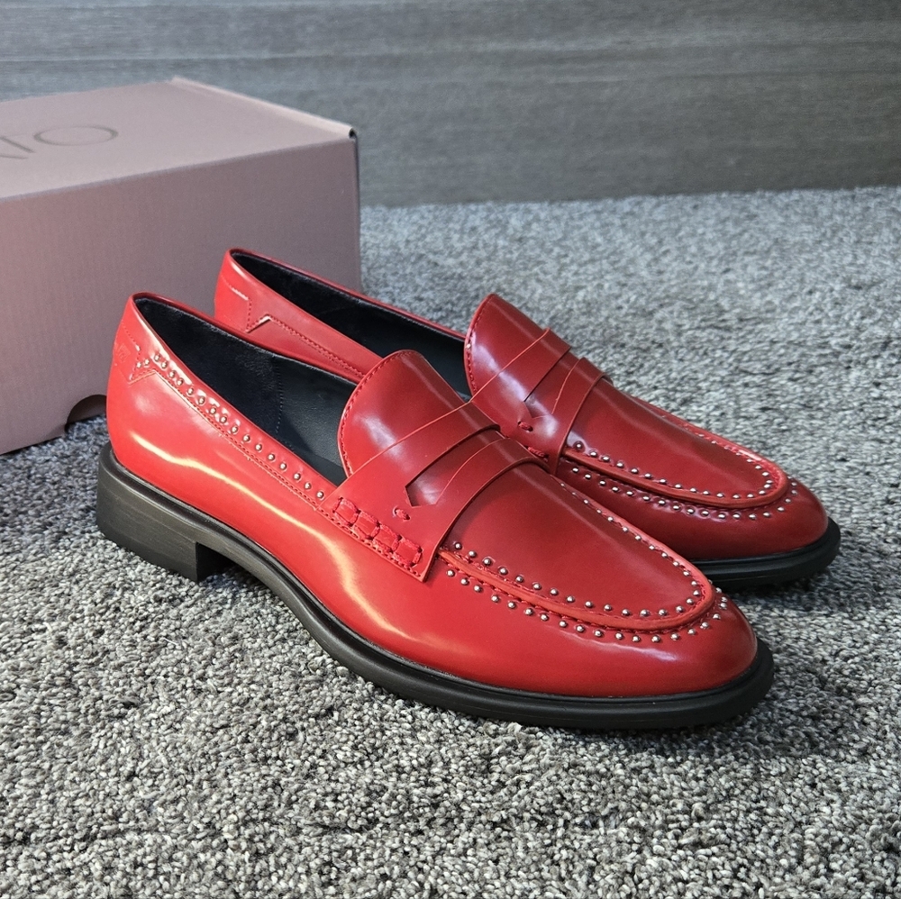 Sarto Eden Stud Loafers Red Loafers NEW size 8